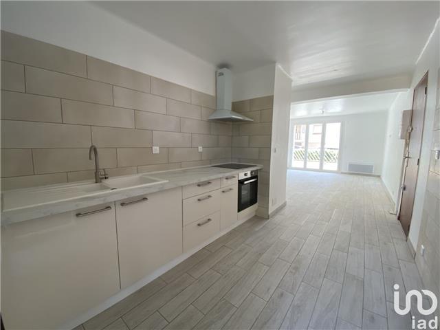 Vente  Appartement F3  de 62 m² à Sanary 368 500 euros Réf: SFN-1328900