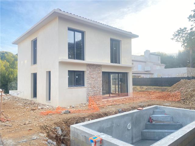 Vente  Maison de 138 m² à Sanary 1 300 000 euros Réf: SFN-045921E24WXS