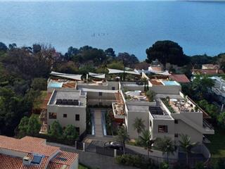 Vente  Appartement F4  de 128 m² à Toulon 790 000 euros