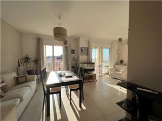 Vente  Appartement F4  de 72 m² à Six-Fours 385 000 euros