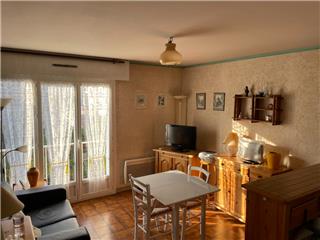 Vente  Appartement F2  de 33 m² à Six-Fours 140 000 euros