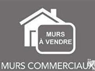 Vente  Local commercial de 32 m² à Roquebrune sur Argens 160 000 euros Réf: SFN-1293432