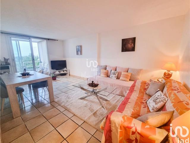 Vente  Appartement T4  de 94 m² à Saint Raphaël 325 000 euros Réf: SFN-1369737