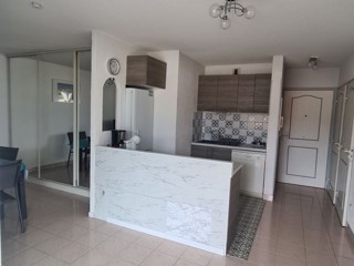 Vente  Appartement F2  de 42 m² à Cavalaire sur Mer 307 000 euros Réf: SFN-1335657