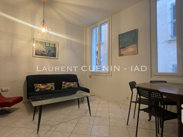 Vente  Appartement T2  de 36 m² à Toulon 104 000 euros Réf: SFN-1432914