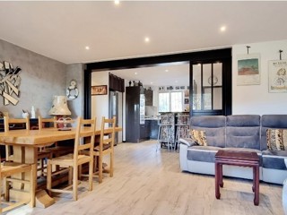 Vente  Appartement T3  de 73 m² à Sainte Maxime 480 000 euros Réf: SFN-1431858