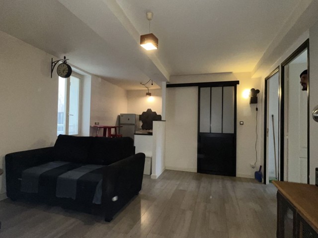 Vente  Appartement F3  de 40 m² à Gonfaron 108 000 euros Réf: SFN-1431459