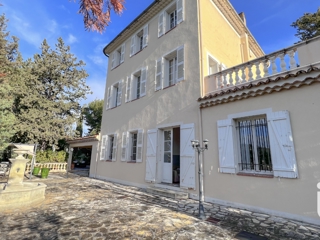 Vente  Maison de 202 m² à Draguignan 690 000 euros Réf: SFN-1459505