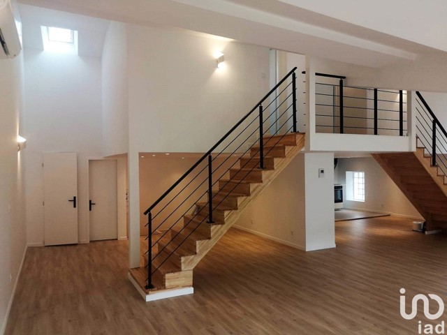 Vente  Appartement F3  de 120 m² à Solliès Pont 350 000 euros Réf: SFN-1456875
