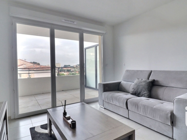 Vente  Appartement T3  de 60 m² à Toulon 241 000 euros Réf: SFN-1462754