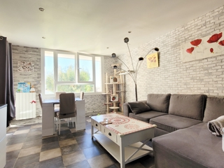 Vente  Appartement T4  de 65 m² à Fréjus 146 000 euros Réf: SFN-1409342