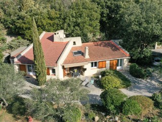 Vente  Maison de 93 m² à Méounes lès Montrieux 395 000 euros Réf: SFN-1476640