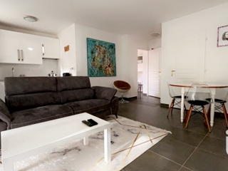 Vente  Appartement T2  de 46 m² à Toulon 240 000 euros