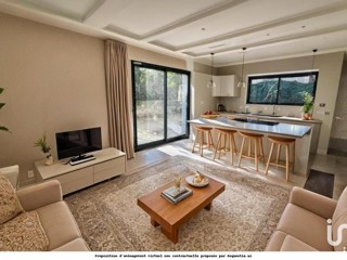 Vente  Maison de 98 m² à La Seyne 369 000 euros Réf: SFN-1243358-3