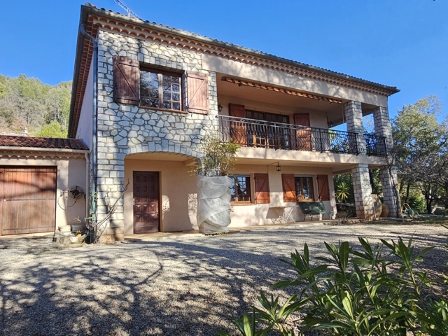 Vente  Maison de 205 m² à La Motte 649 000 euros Réf: SFN-1484591