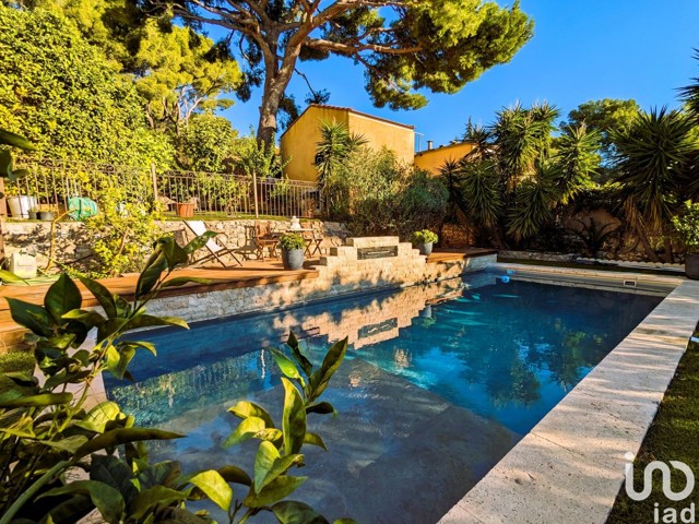 Vente  Maison de 172 m² à Toulon 880 000 euros Réf: SFN-1443173