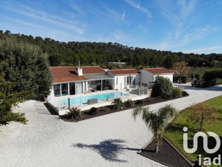 Vente  Maison de 175 m² à La Crau 749 000 euros Réf: SFN-1507095