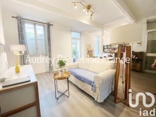 Vente  Appartement T3  de 67 m² à Hyères 270 000 euros Réf: SFN-1510218