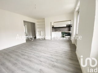 Vente  Appartement F3  de 66 m² à Hyères 270 000 euros Réf: SFN-1510226