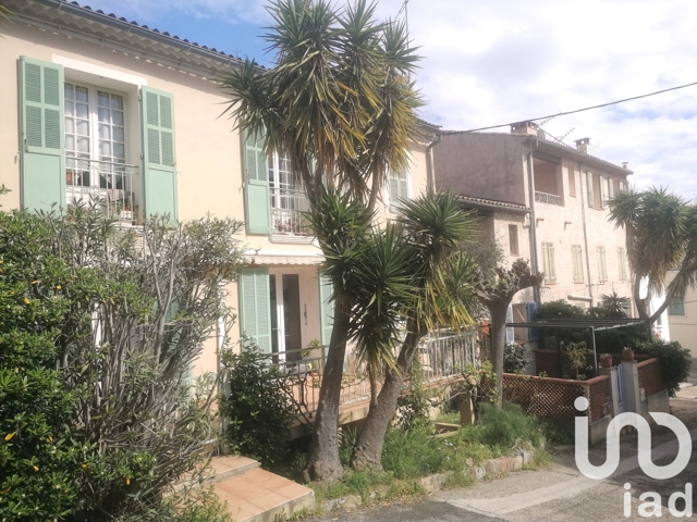 Vente  Appartement F2  de 41 m² à Hyères 129 000 euros Réf: SFN-1469088