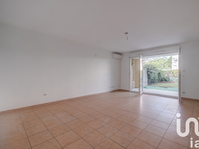 Vente  Appartement T3  de 70 m² à Draguignan 199 000 euros Réf: SFN-1514306