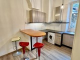 Vente  Appartement T2  de 30 m² à Hyères 105 000 euros