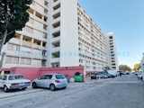 Vente  Appartement T3  de 58 m² à Toulon 45 000 euros