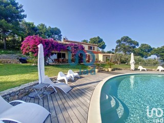 Vente  Maison de 230 m² à La Cadière d'Azur 2 400 000 euros Réf: SFN-1348891