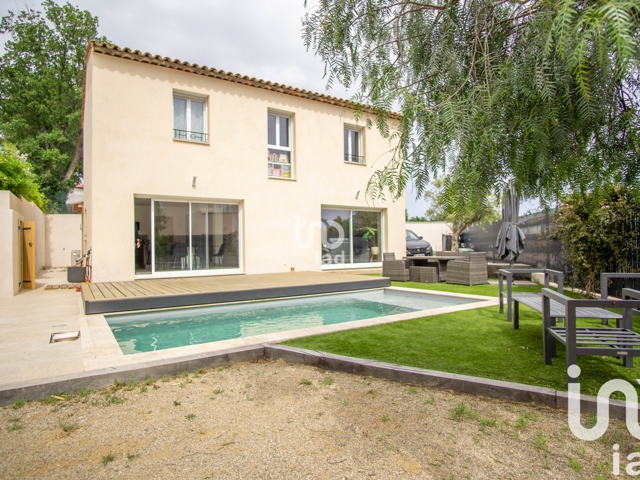 Vente  Maison de 120 m² à Roquebrune sur Argens 540 000 euros Réf: SFN-1525007