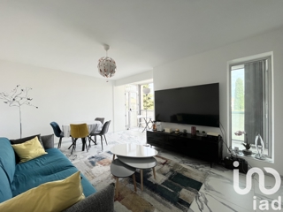 Vente  Appartement T3  de 61 m² à Carqueiranne 349 500 euros Réf: SFN-1381114