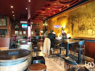 Vente  Local commercial de 140 m² à Toulon 370 000 euros