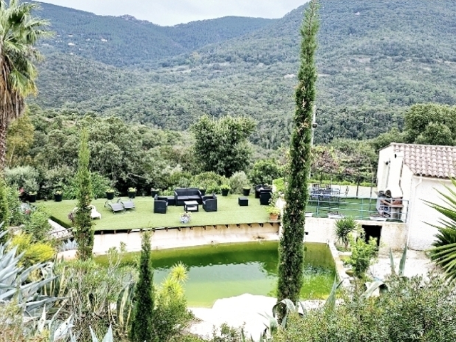 Vente  Maison de 285 m² à Les Adrets de l'Estérel 795 000 euros Réf: SFN-1620242