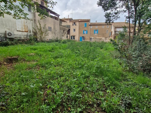 Vente  Terrain de 521 m² à Pourrières 295 000 euros Réf: SFN-1625766