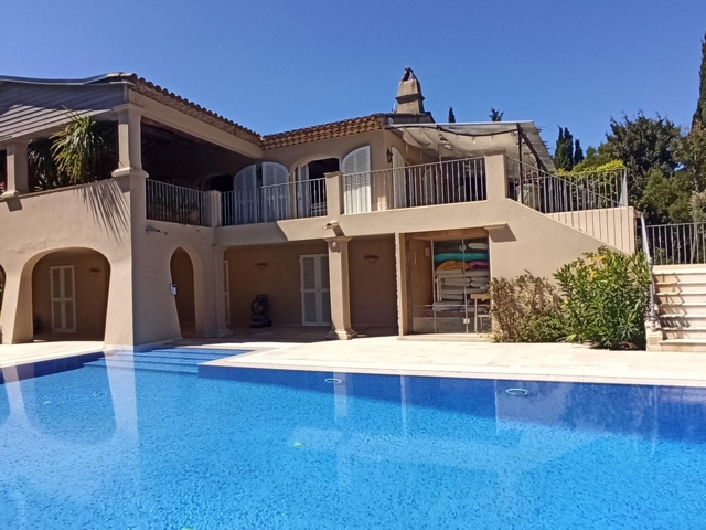 Vente  Maison de 198 m² à Saint Tropez 6 500 000 euros Réf: SFN-1634283
