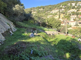 Vente  Terrain de 439 m² à Hyères 282 000 euros