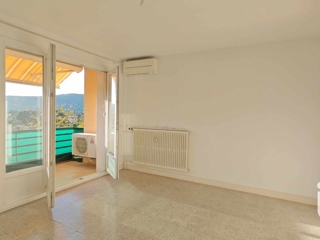 Vente  Appartement F3  de 58 m² à Draguignan 129 990 euros