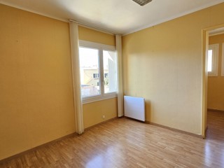 Vente  Local commercial de 82 m² à Six-Fours 378 000 euros