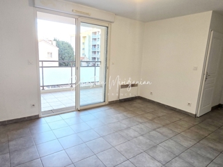 Vente  Appartement T2  de 41 m² à Toulon 132 500 euros