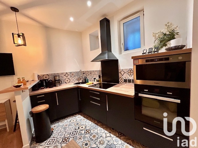 Vente  Appartement F2  de 49 m² à Hyères 165 000 euros Réf: SFN-1659029