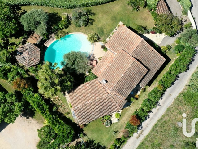 Vente  Maison de 151 m² à Evenos 935 000 euros Réf: SFN-1671900