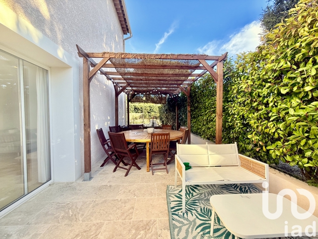Vente  Maison de 120 m² à La Môle 632 000 euros Réf: SFN-1671611