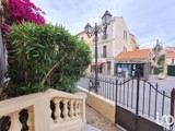 Vente  Local commercial de 16 m² à Sanary 150 000 euros