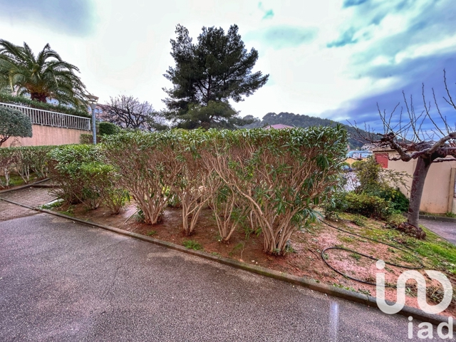 Vente  Appartement F3  de 69 m² à Hyères 269 000 euros Réf: SFN-1686786