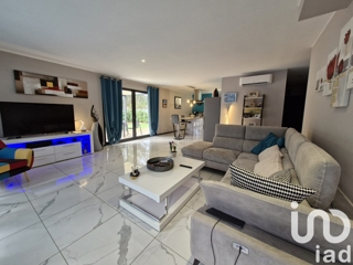 Vente  Maison de 100 m² à Rocbaron 355 000 euros
