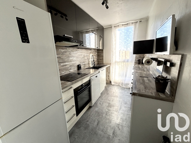 Vente  Appartement T2  de 50 m² à Saint Raphaël 159 000 euros Réf: SFN-1681741