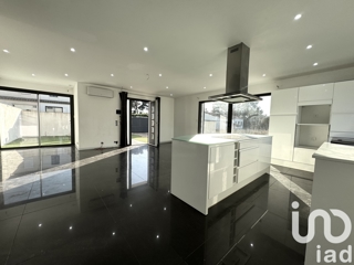 Vente  Maison de 91 m² à La Seyne 444 000 euros