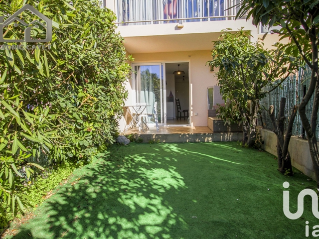 Vente  Studio de 21 m² à Carqueiranne 169 000 euros Réf: SFN-1697498