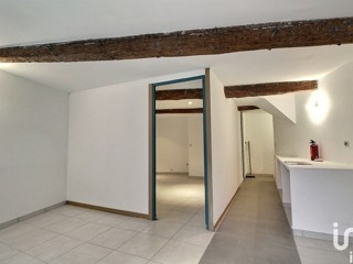 Vente  Local commercial de 32 m² au Beausset 110 000 euros