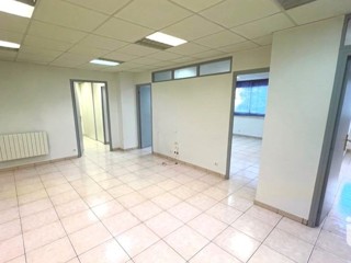 Vente  Local commercial de 103 m² à Toulon 335 000 euros