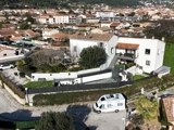 Vente  Maison de 240 m² à Solliès Pont 610 000 euros